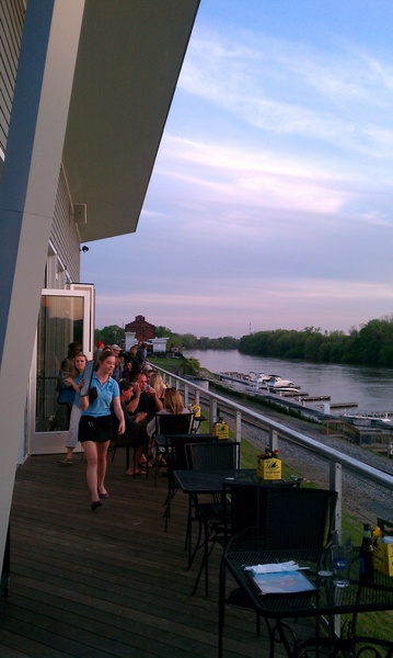 Conch Republic Rocketts at Rocketts Landing, Key West-themed riverfront restaurant, Richmond, Virginia